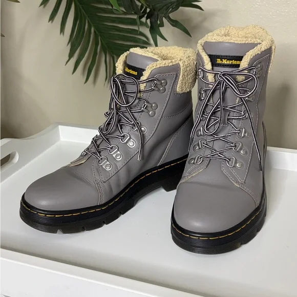 Dr Martens Serena Faux Fur Lined Boots Gray Leather Lace Up Ankle Boots US 8 - Picture 2 of 7